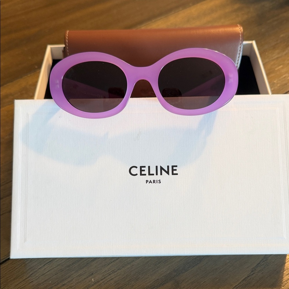 ❤️❤️SOLD❤️❤️Celine Lilac Oval Sunglasses with Dark Lenses